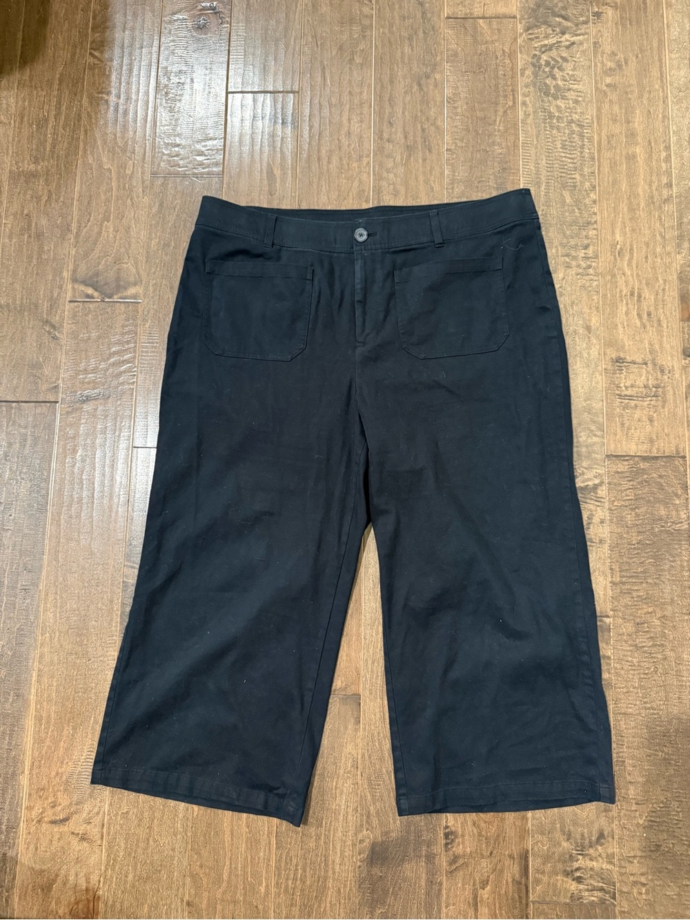 Ava & Viv Black Straight-Leg Cropped Pants